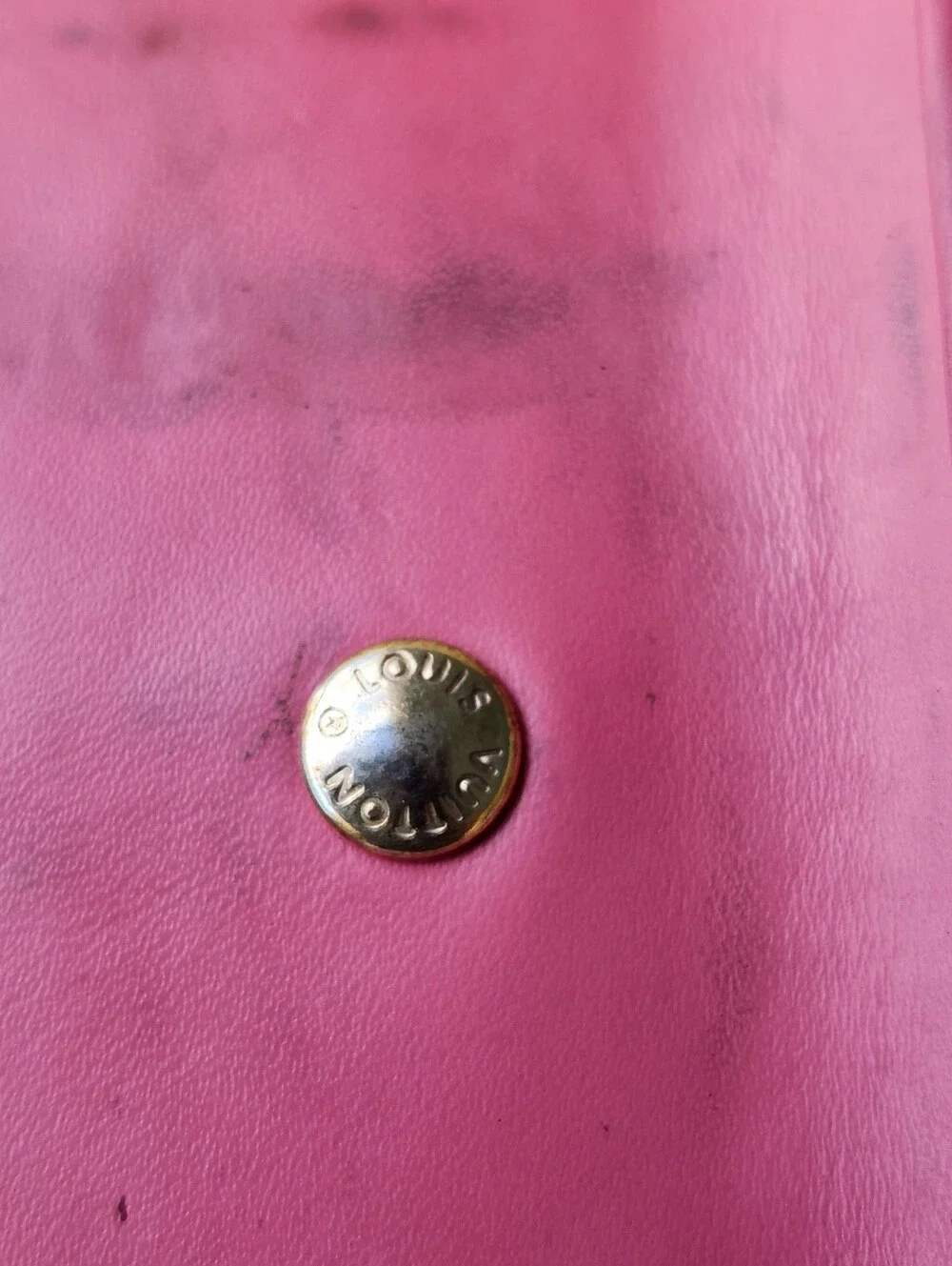 Louis Vuitton Pink/Red Vernis 4-Key Holder